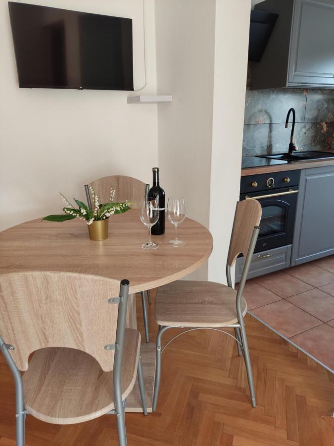 Apartman Car Vir Bagian luar foto