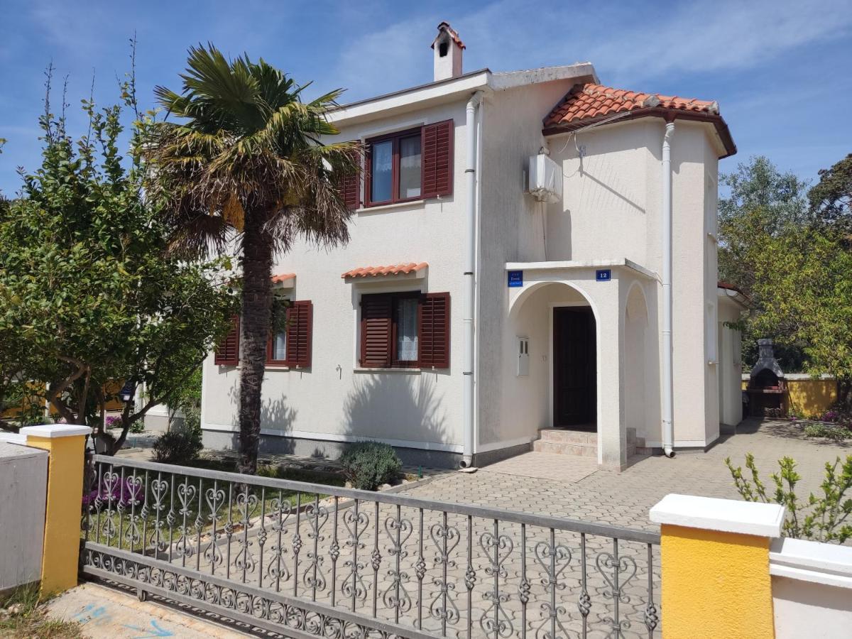 Apartman Car Vir Bagian luar foto